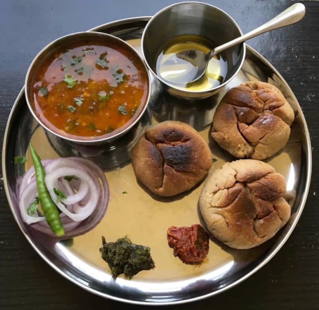 दाल +बाटी (देसी घी) (5) +सलाद + अचार